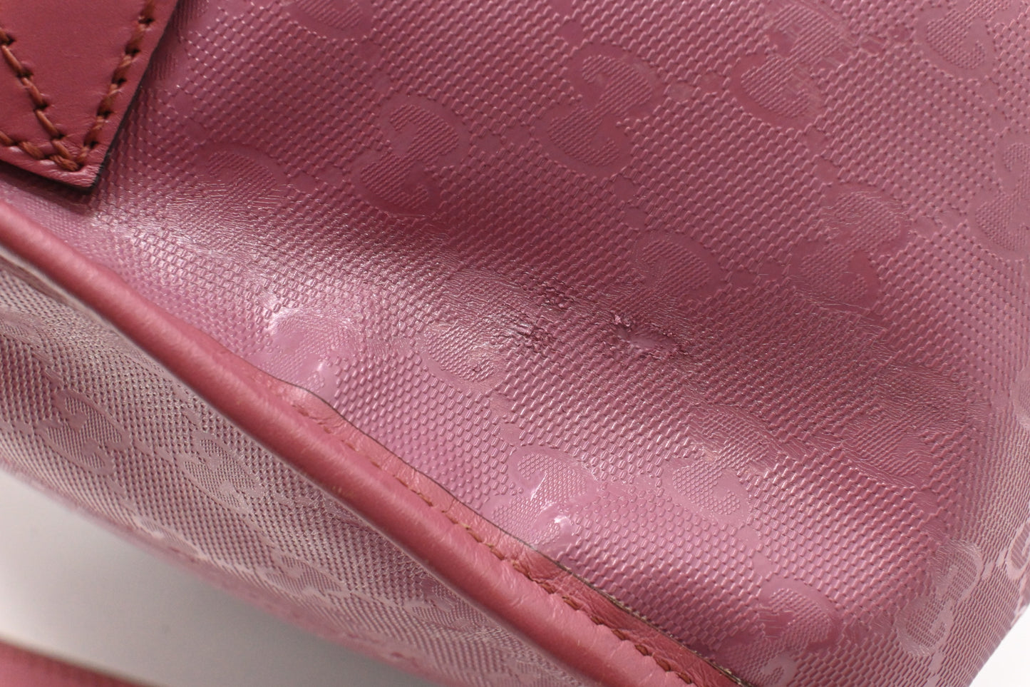 Gucci Small Messenger Bag in Pink Imprime Canvas