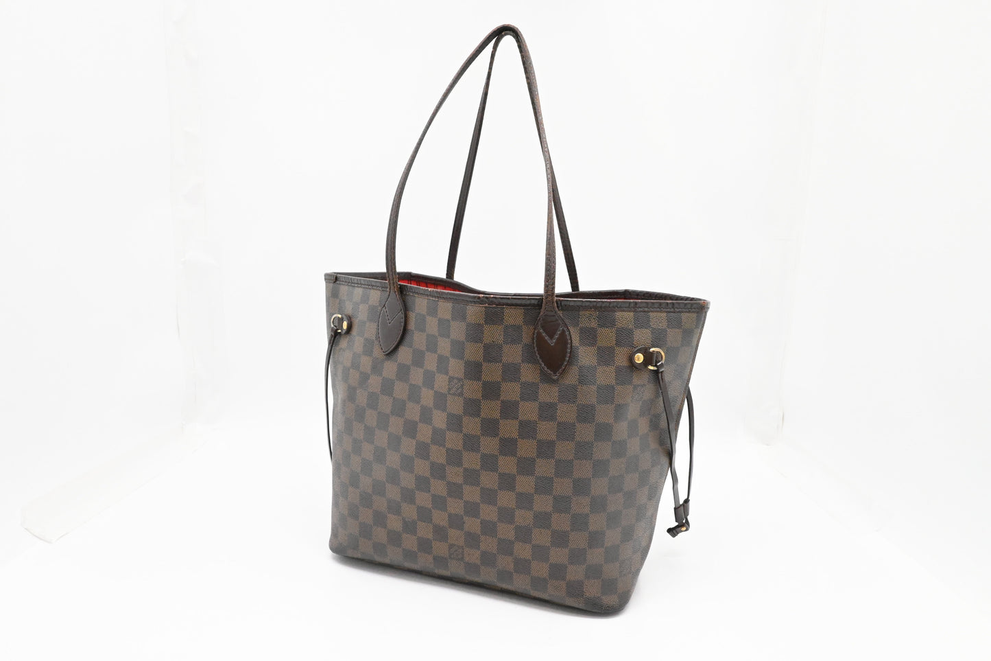 Louis Vuitton Neverfull MM in Damier Ebene Canvas
