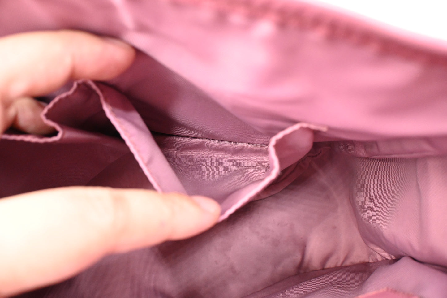 Gucci Small Messenger Bag in Pink Imprime Canvas