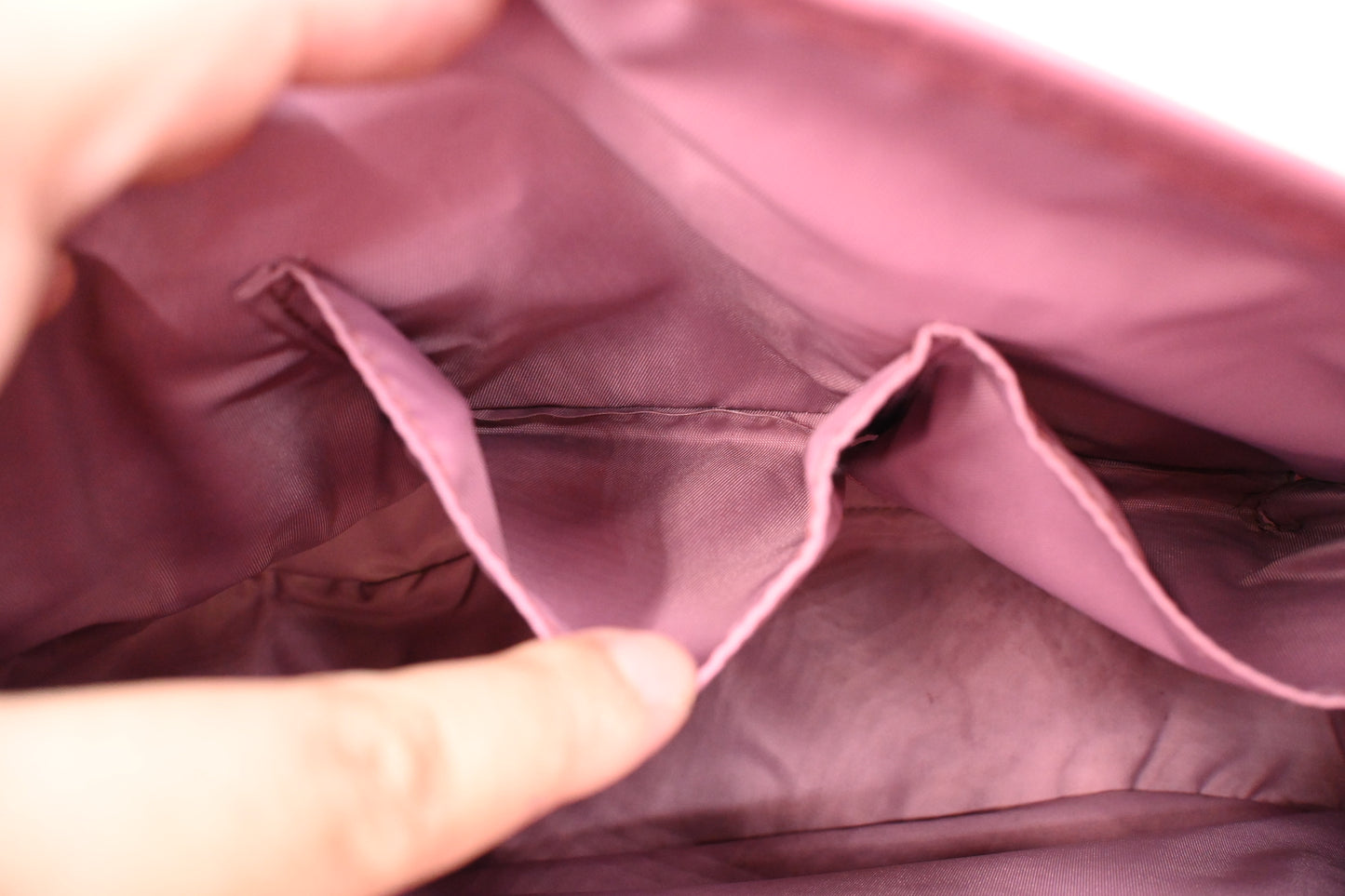 Gucci Small Messenger Bag in Pink Imprime Canvas