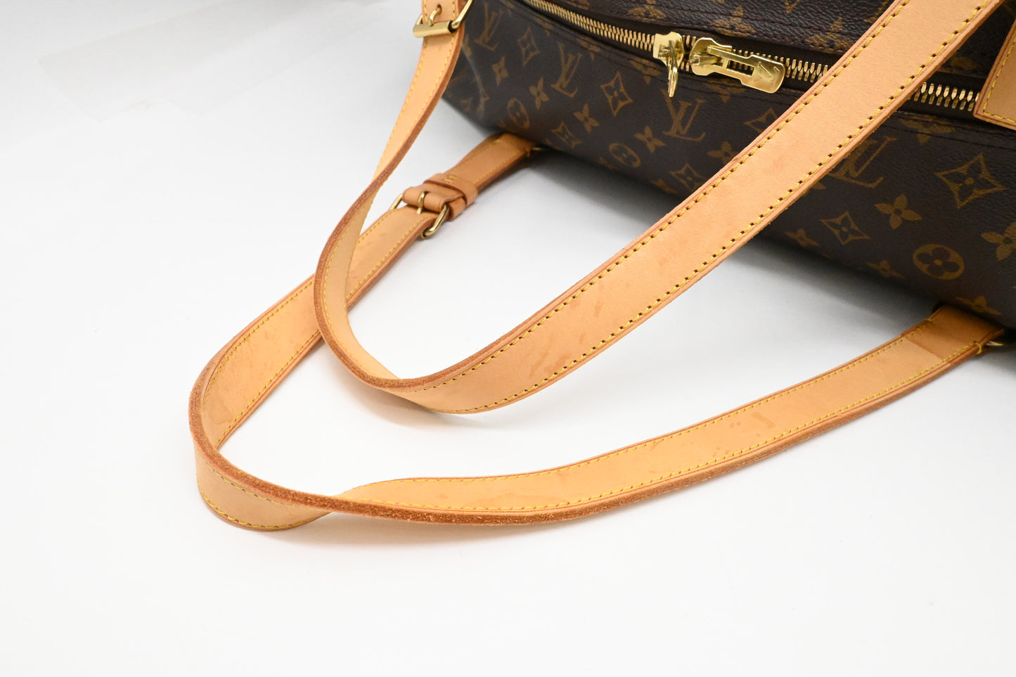 Louis Vuitton Sac Kabul in Monogram Canvas