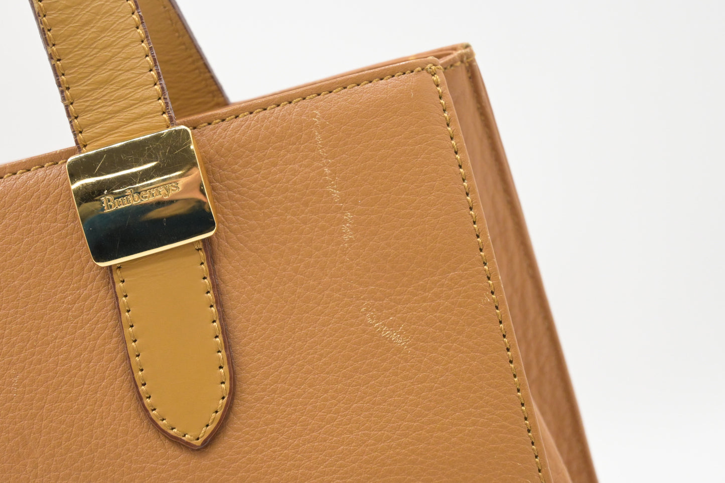 Burberry Handbag in Dark Yellow Leather
