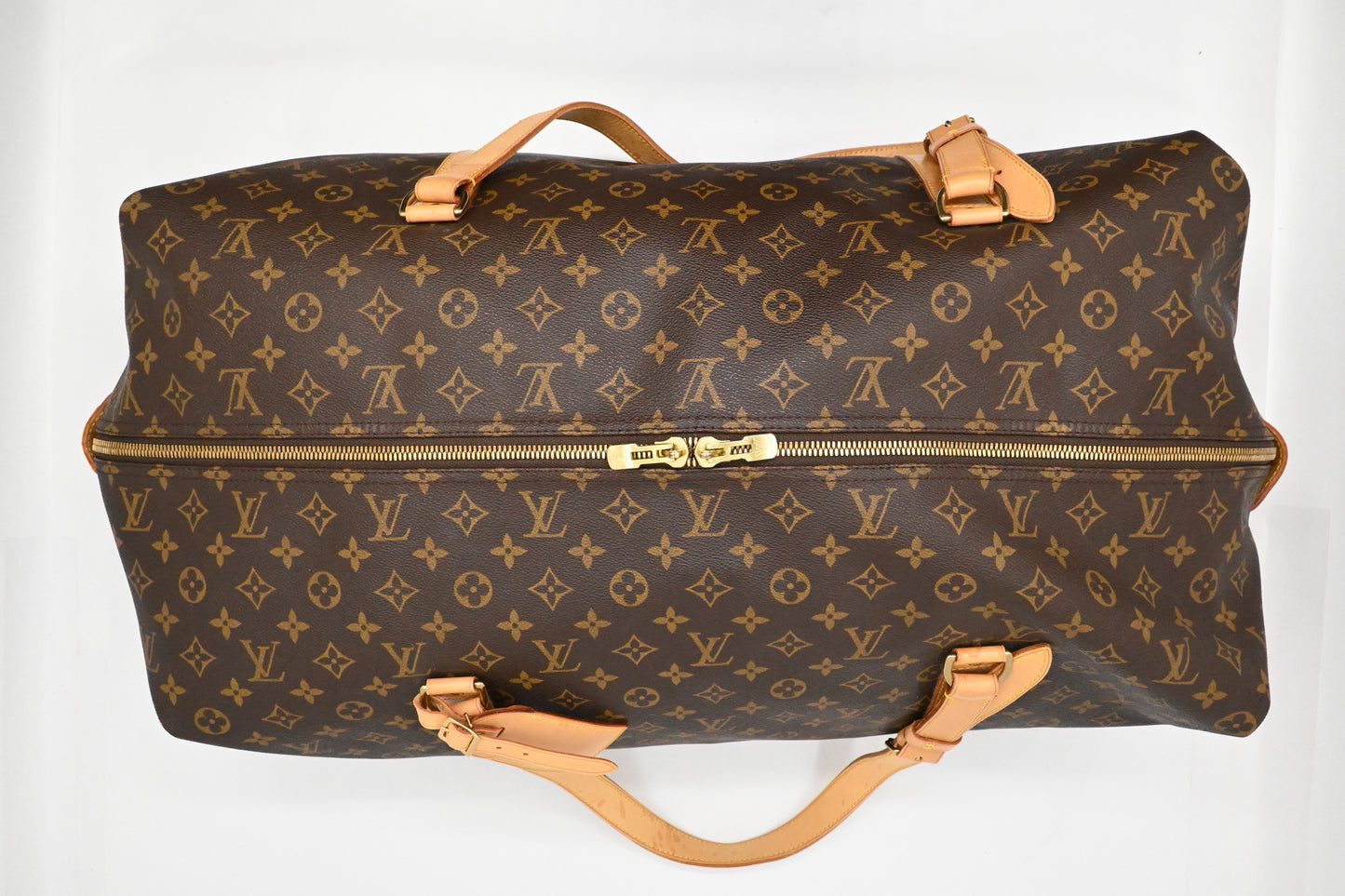 Louis Vuitton Sac Kabul in Monogram Canvas