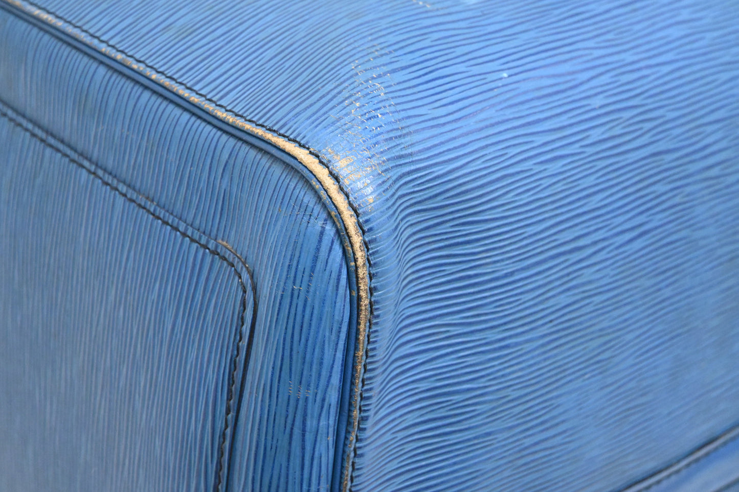 Louis Vuitton Keepall 55 in Blue Epi Leather