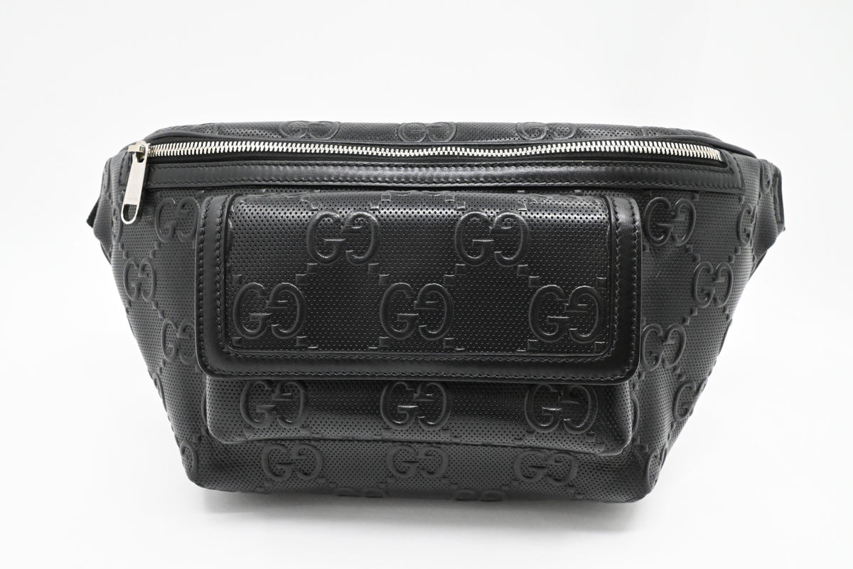 Gucci Bumbag in Black Guccissima Leather