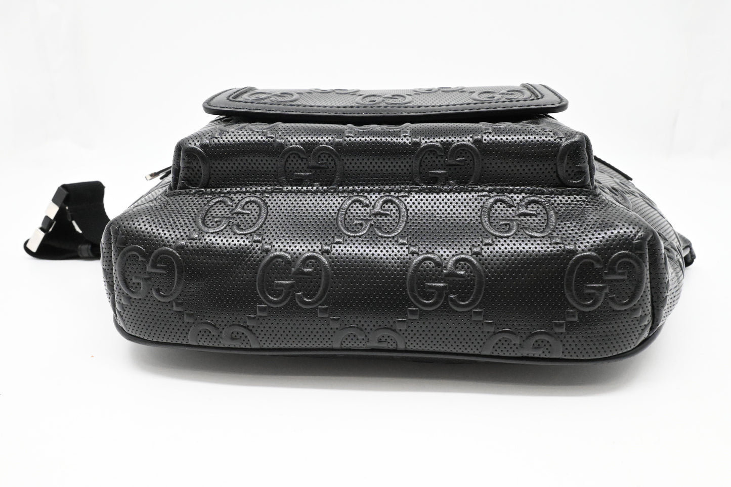 Gucci Bumbag in Black Guccissima Leather