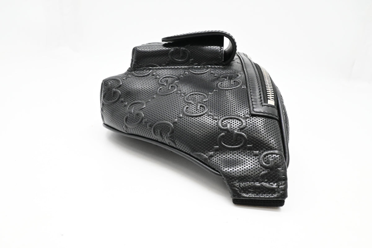 Gucci Bumbag in Black Guccissima Leather