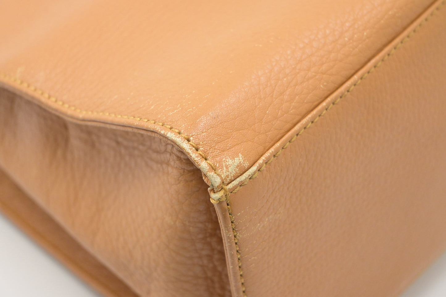 Burberry Handbag in Dark Yellow Leather