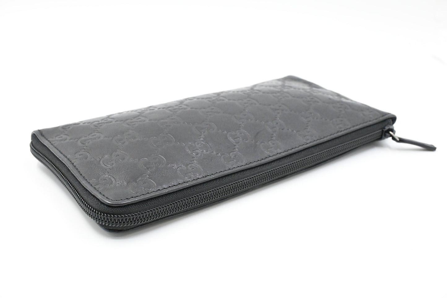 Gucci Pouch in Black Guccissima Leather
