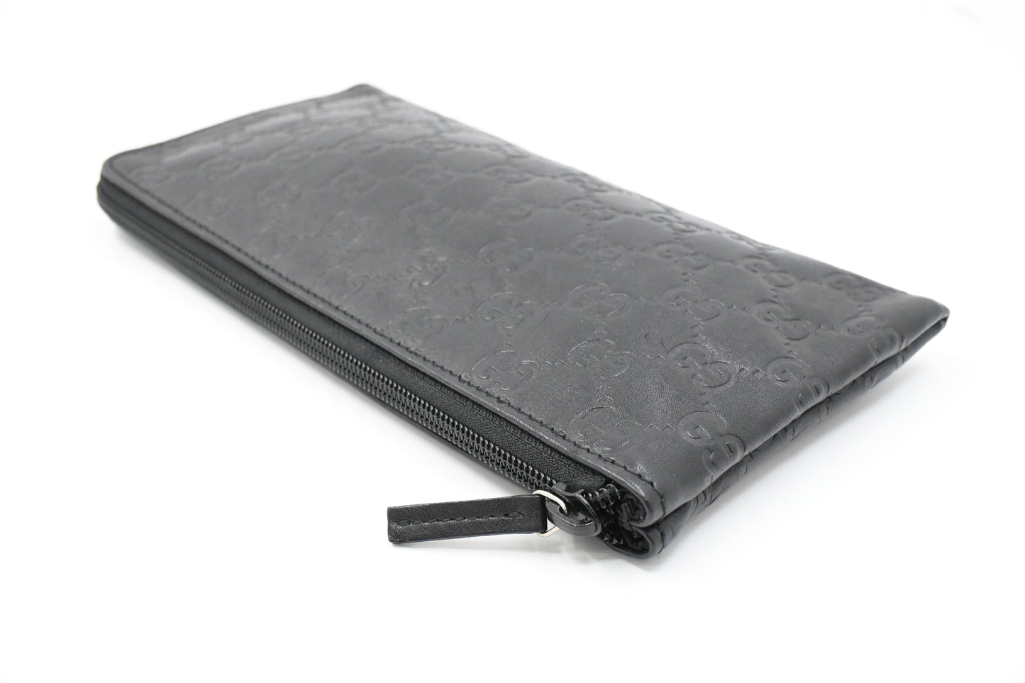 Gucci Pouch in Black Guccissima Leather