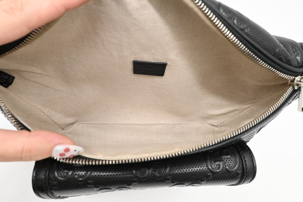 Gucci Bumbag in Black Guccissima Leather