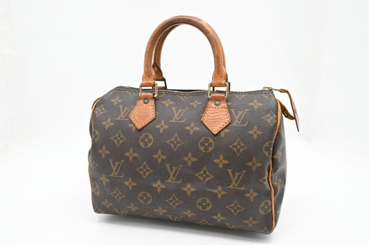 Louis Vuitton Speedy 25 in Monogram Canvas