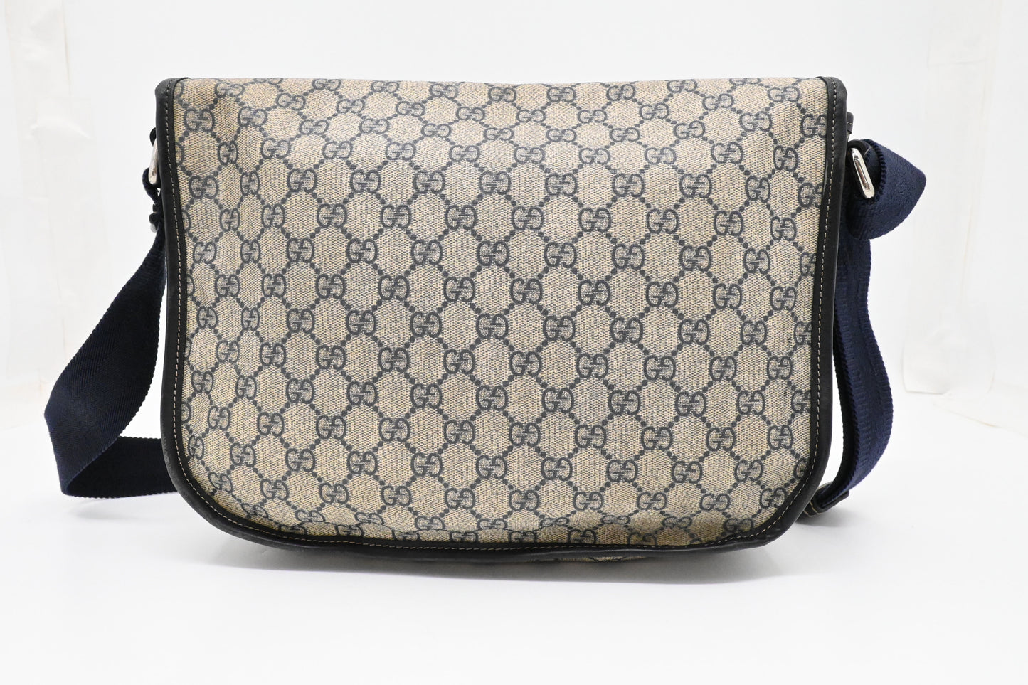 Gucci Messenger Bag in GG Supreme Canvas