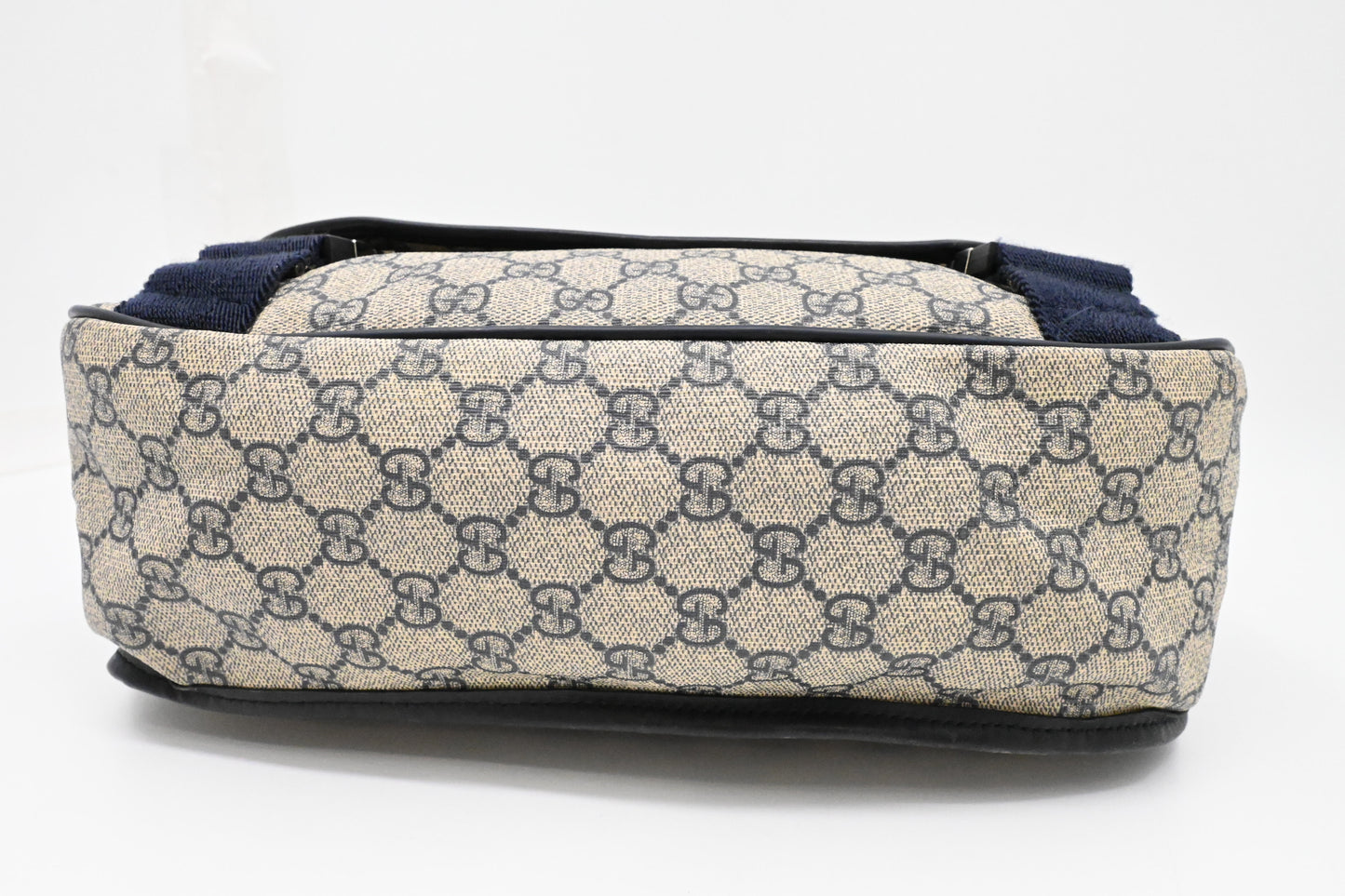 Gucci Messenger Bag in GG Supreme Canvas