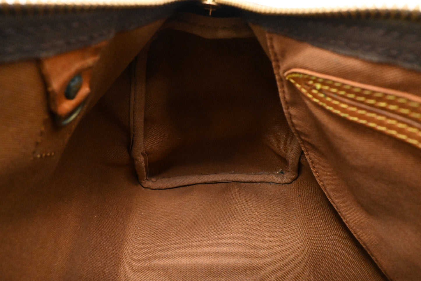 Louis Vuitton Speedy 25 in Monogram Canvas