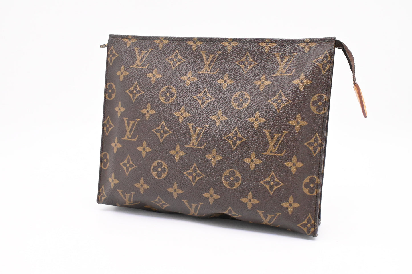 Louis Vuitton Toiletry 26 in Monogram Canvas