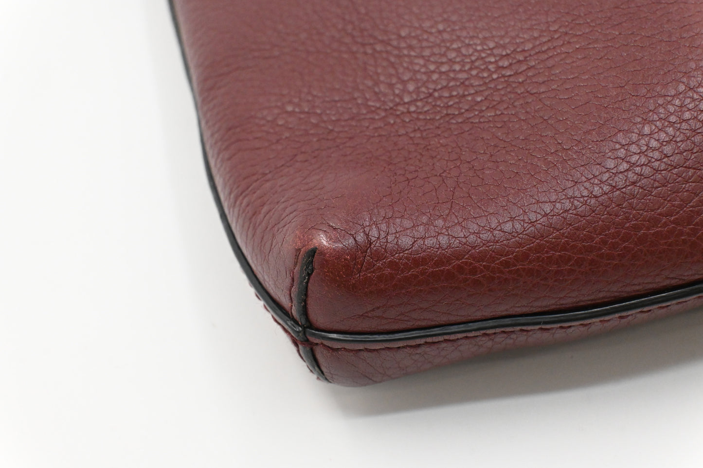Gucci Wrist Pouch in Burgundy Leather