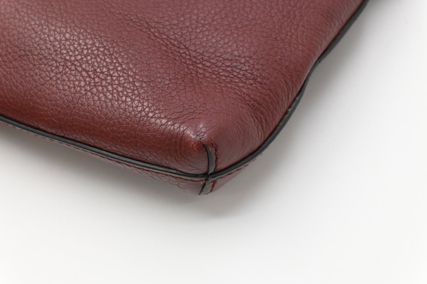 Gucci Wrist Pouch in Burgundy Leather