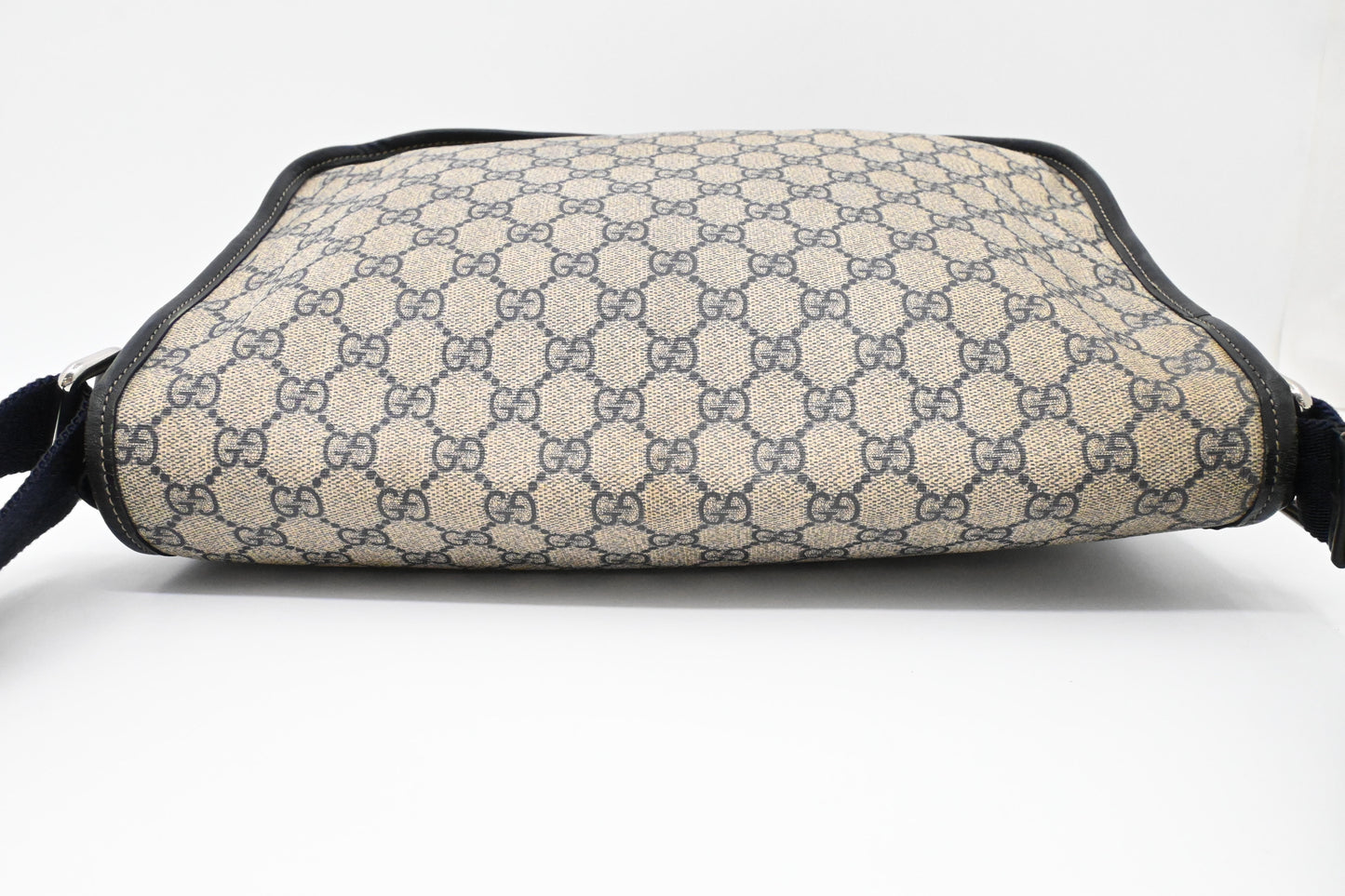Gucci Messenger Bag in GG Supreme Canvas
