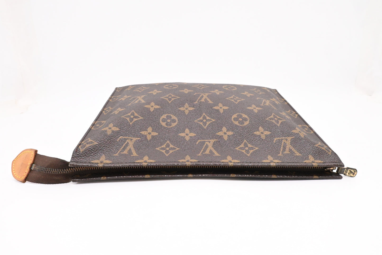 Louis Vuitton Toiletry 26 in Monogram Canvas