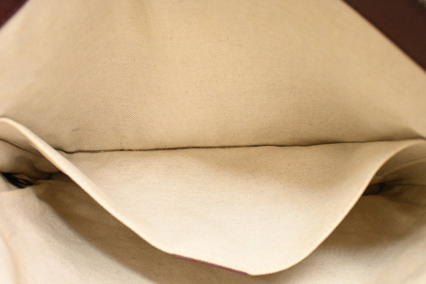 Gucci Wrist Pouch in Burgundy Leather