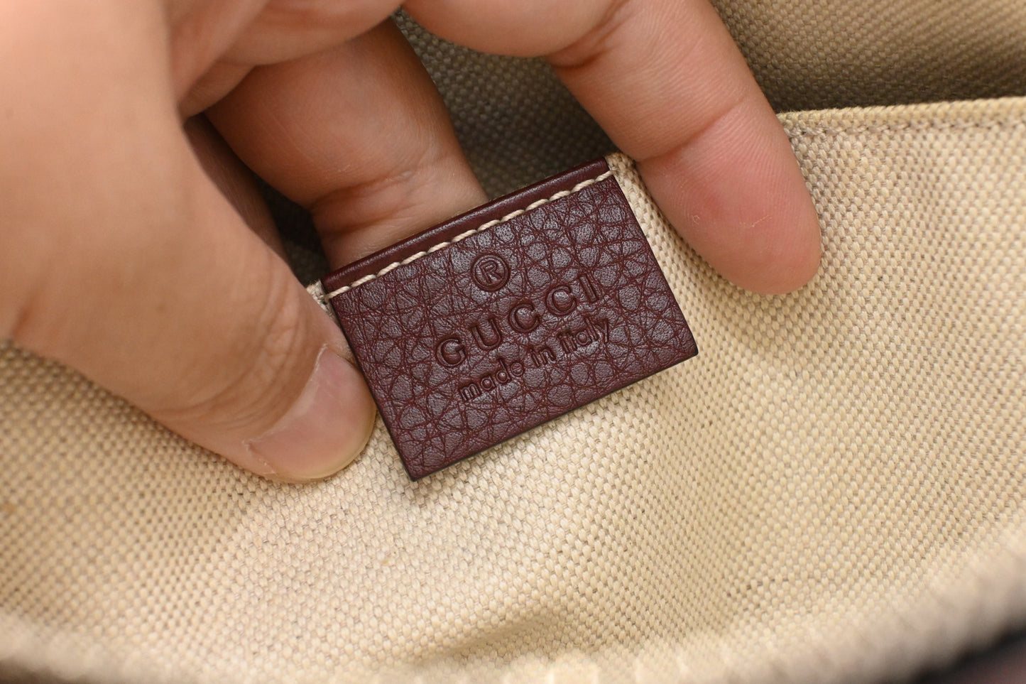 Gucci Wrist Pouch in Burgundy Leather