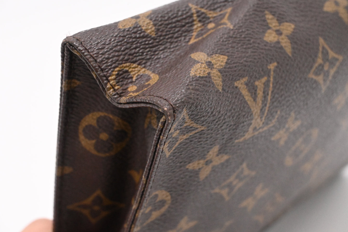 Louis Vuitton Toiletry 26 in Monogram Canvas