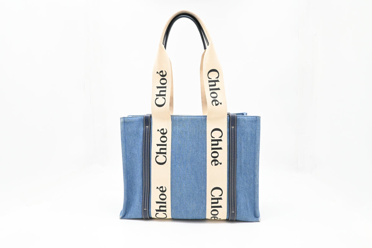 Chloé Medium Woody Tote in Denim Canvas