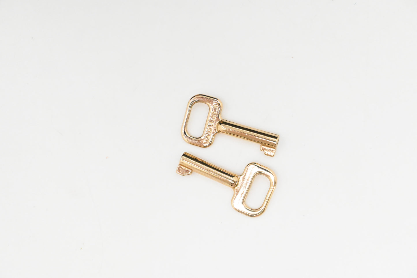 Louis Vuitton Sellier Dragonne in Black Epi Leather