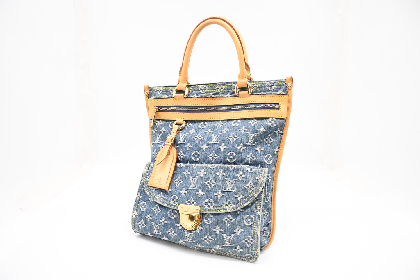 Louis Vuitton Flat Shopper in Blue Denim Canvas