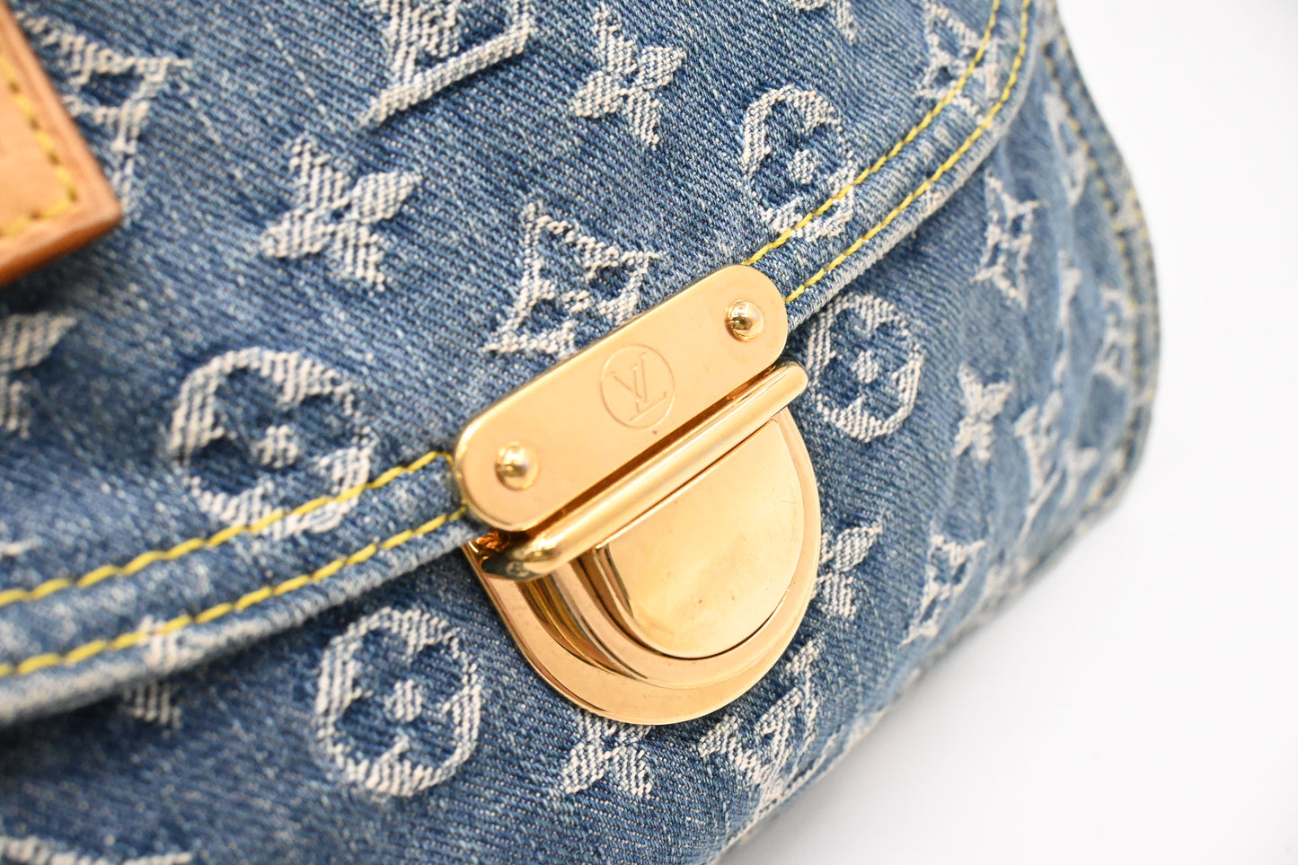 Louis Vuitton Flat Shopper in Blue Denim Canvas