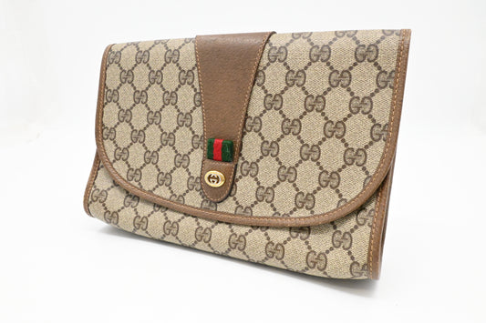 Gucci Pouch in GG Supreme Canvas
