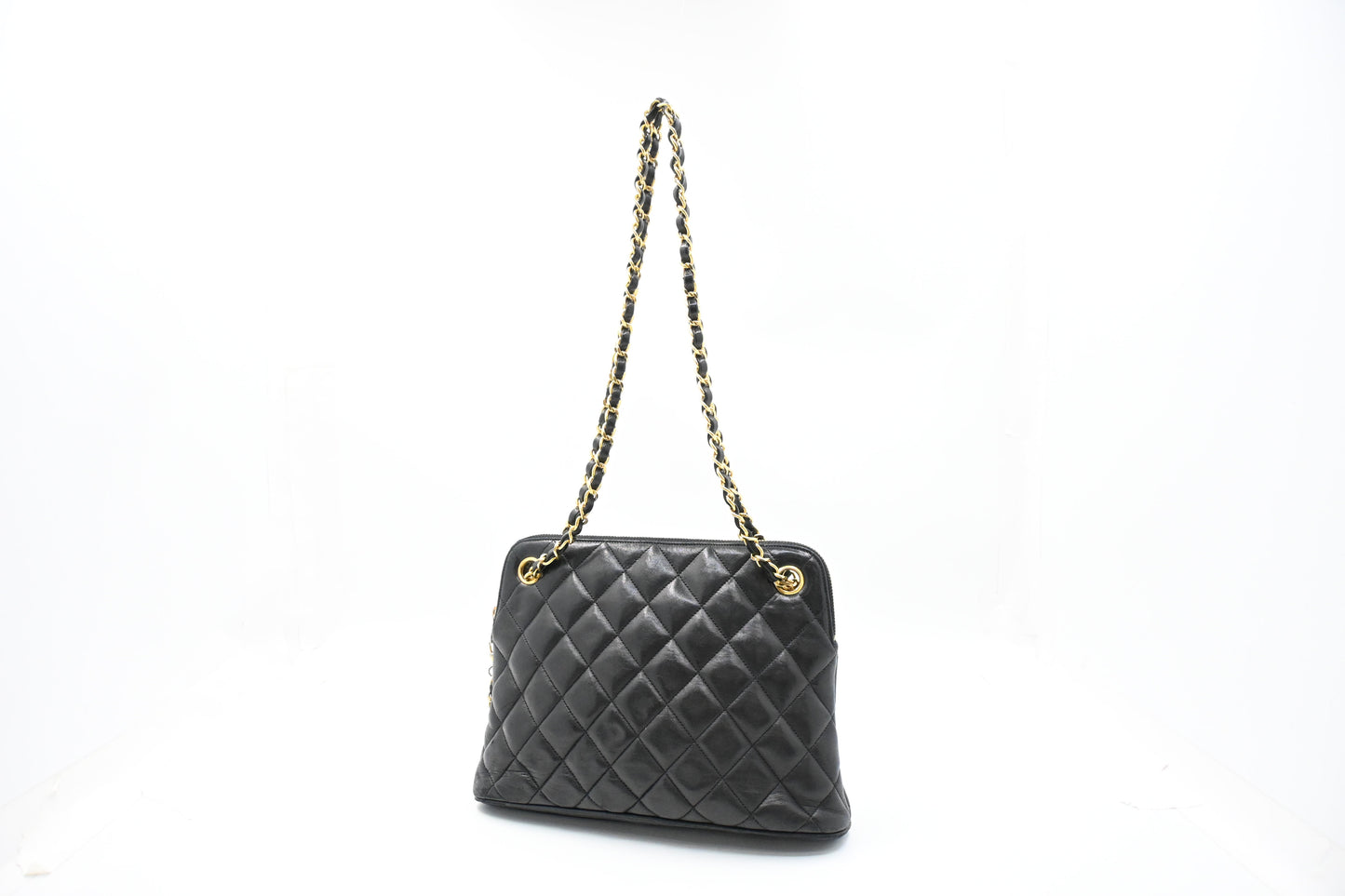 Chanel Shoulder Bag in Black Mattelassé Leather