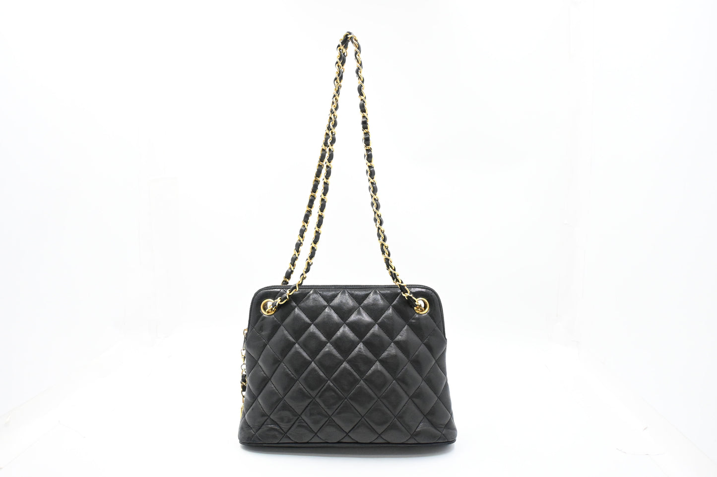 Chanel Shoulder Bag in Black Mattelassé Leather