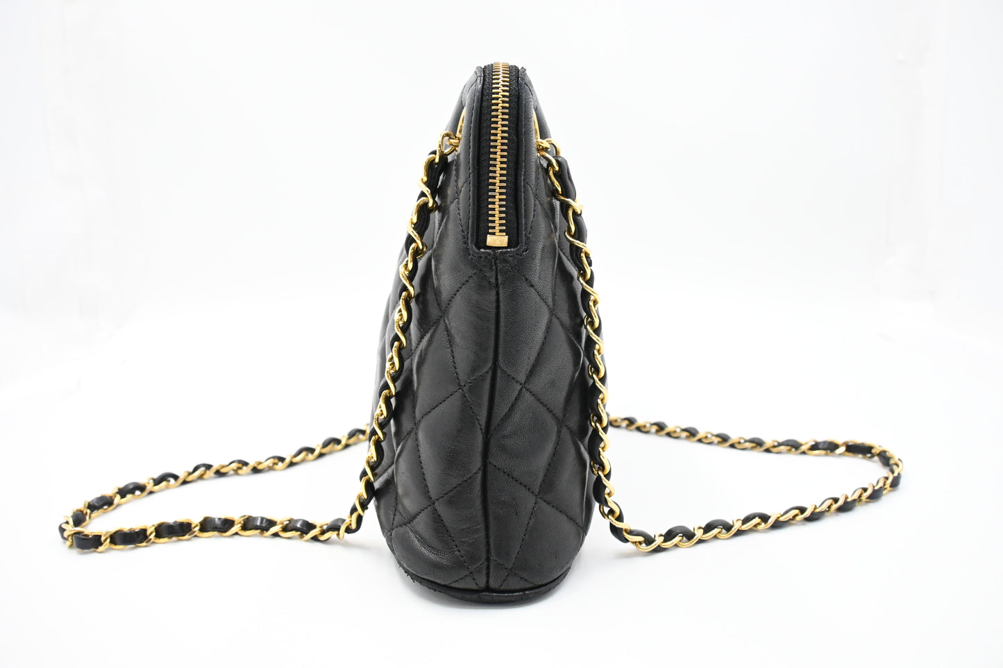 Chanel Shoulder Bag in Black Mattelassé Leather