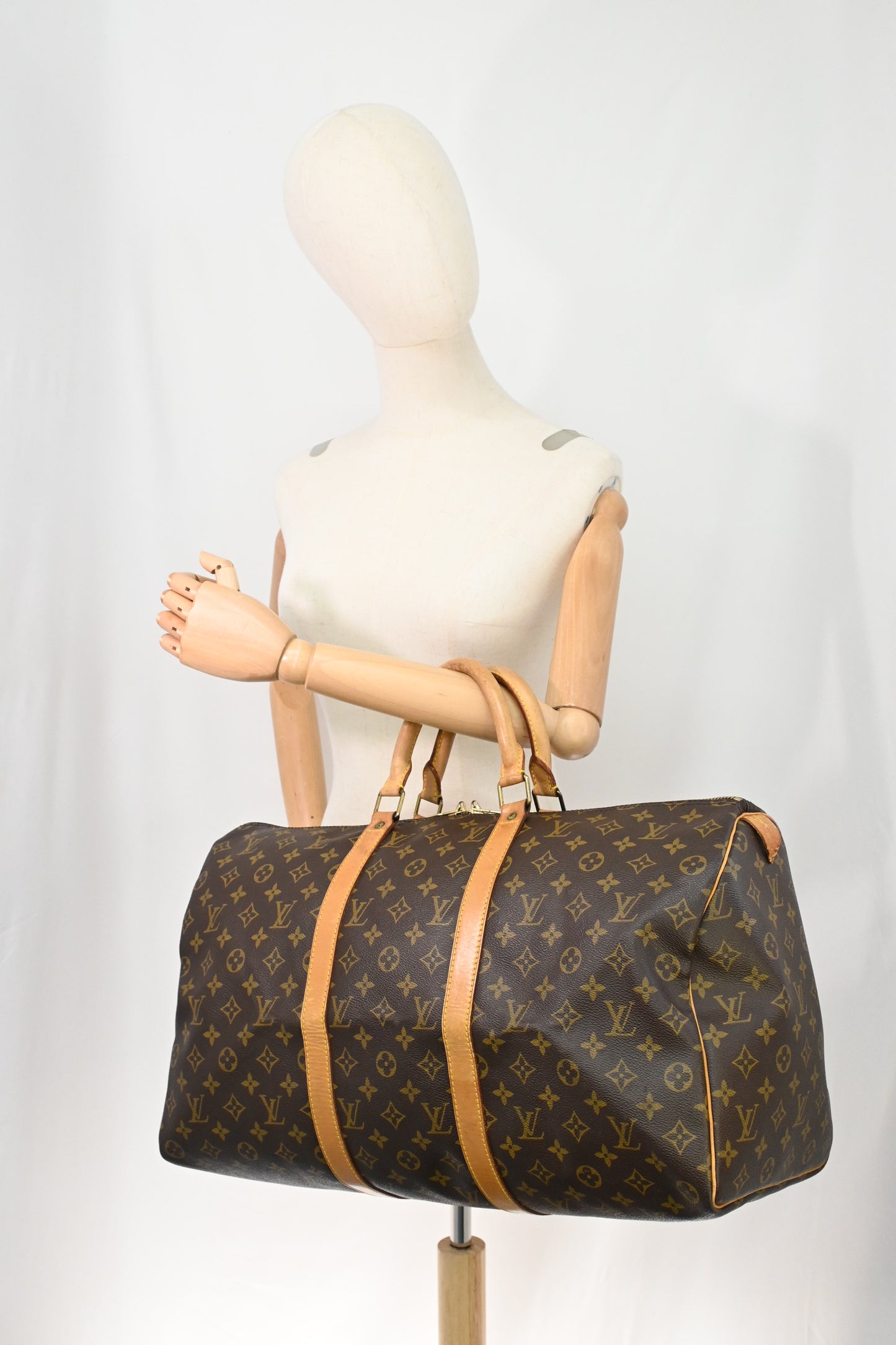Louis Vuitton Keepall 55 in Monogram Canvas