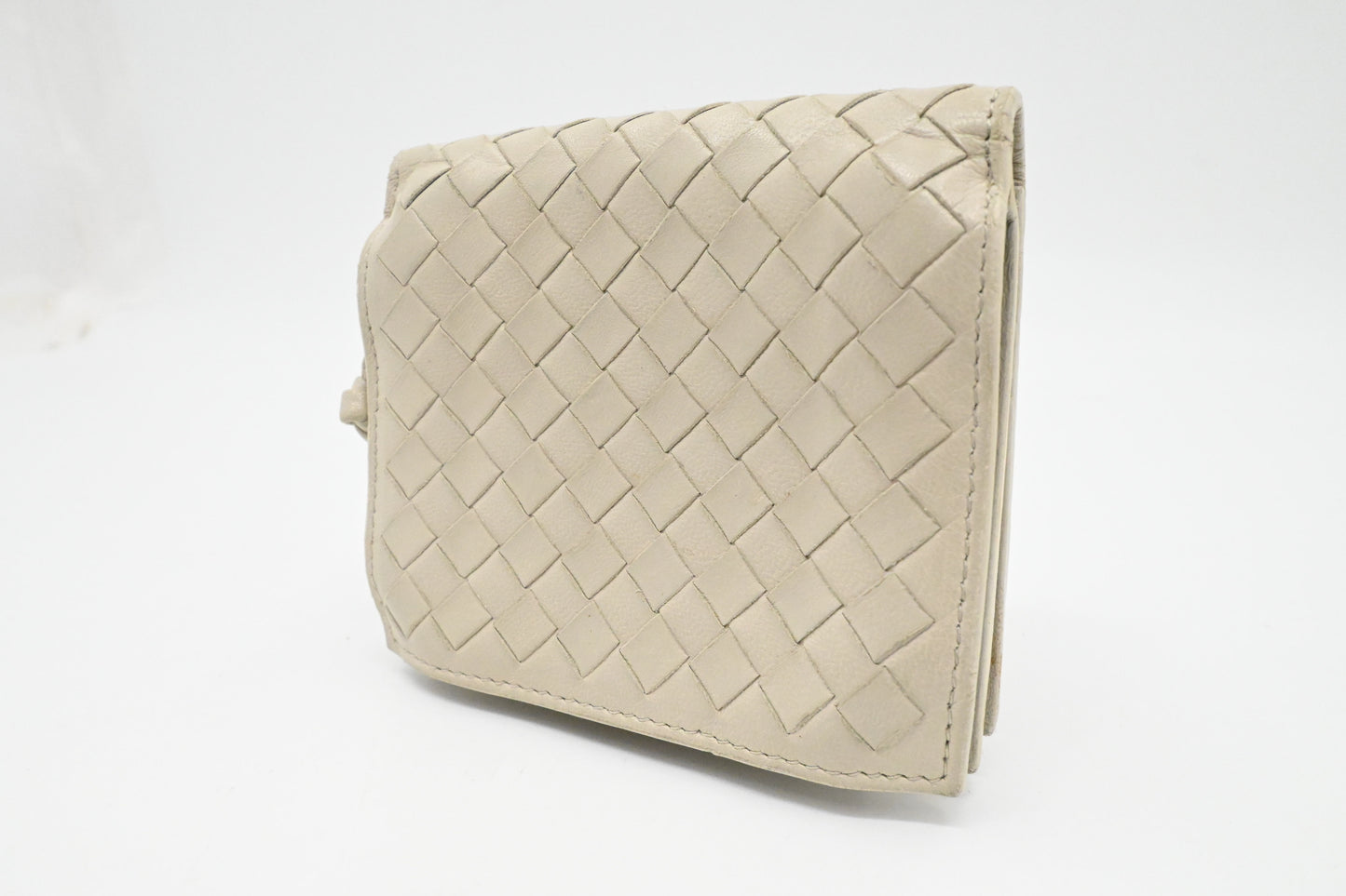 Bottega Veneta Compact Wallet in Off-White Intrecciato Leather