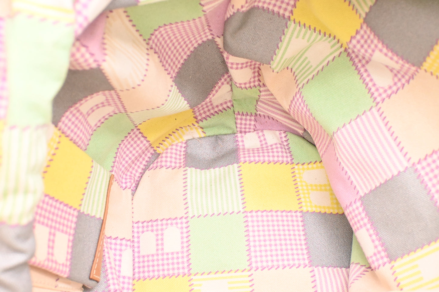 Bally Tote Bag in Multicolor Canvas and Beige Wicker