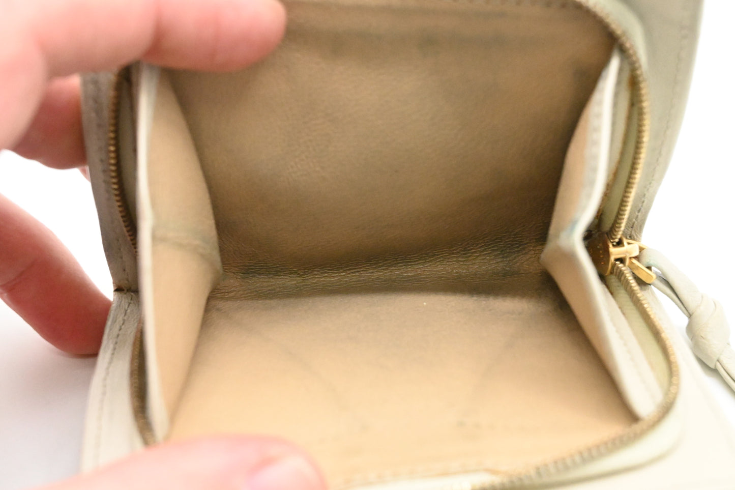 Bottega Veneta Compact Wallet in Off-White Intrecciato Leather