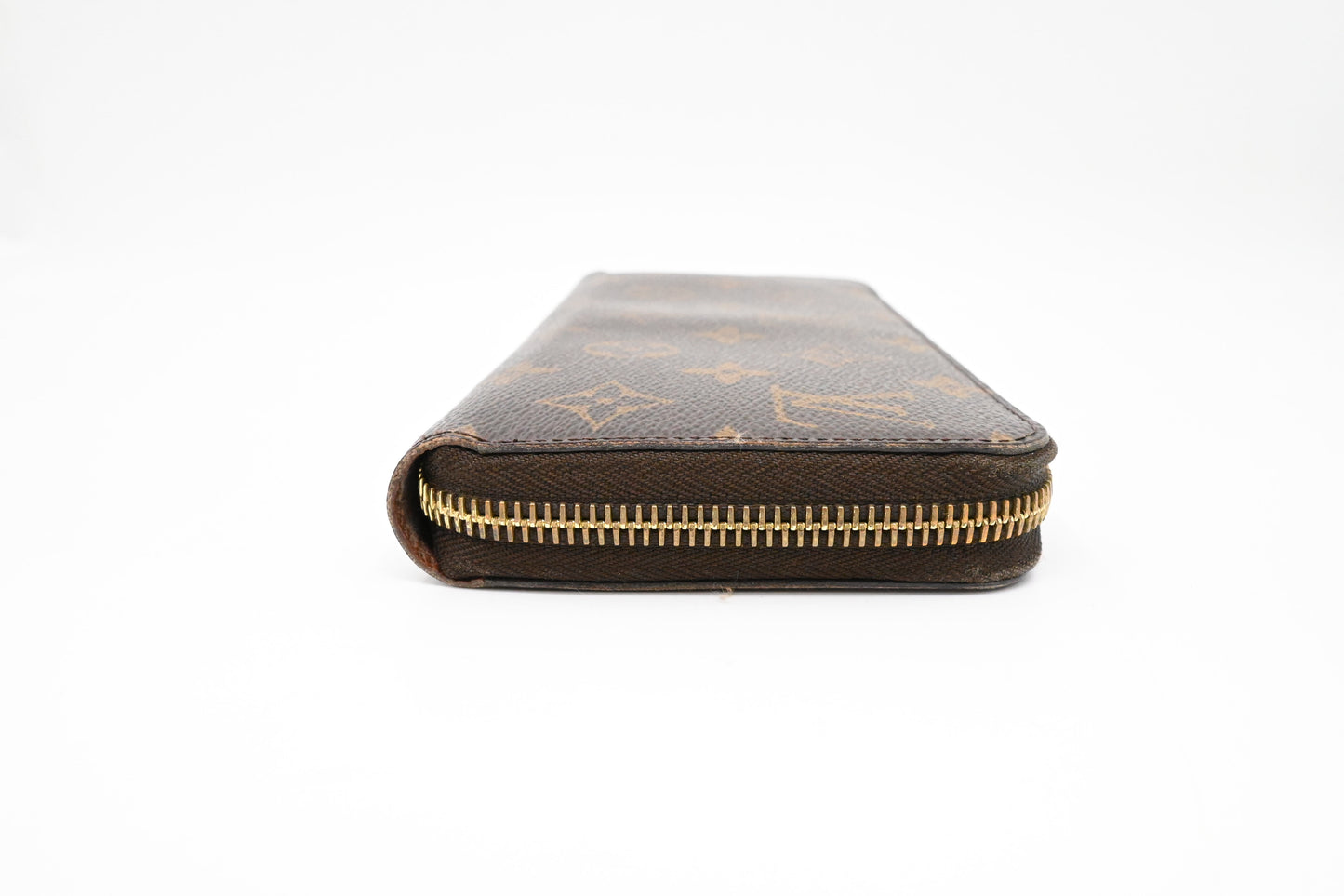 Louis Vuitton Zippy Wallet in Monogram Canvas