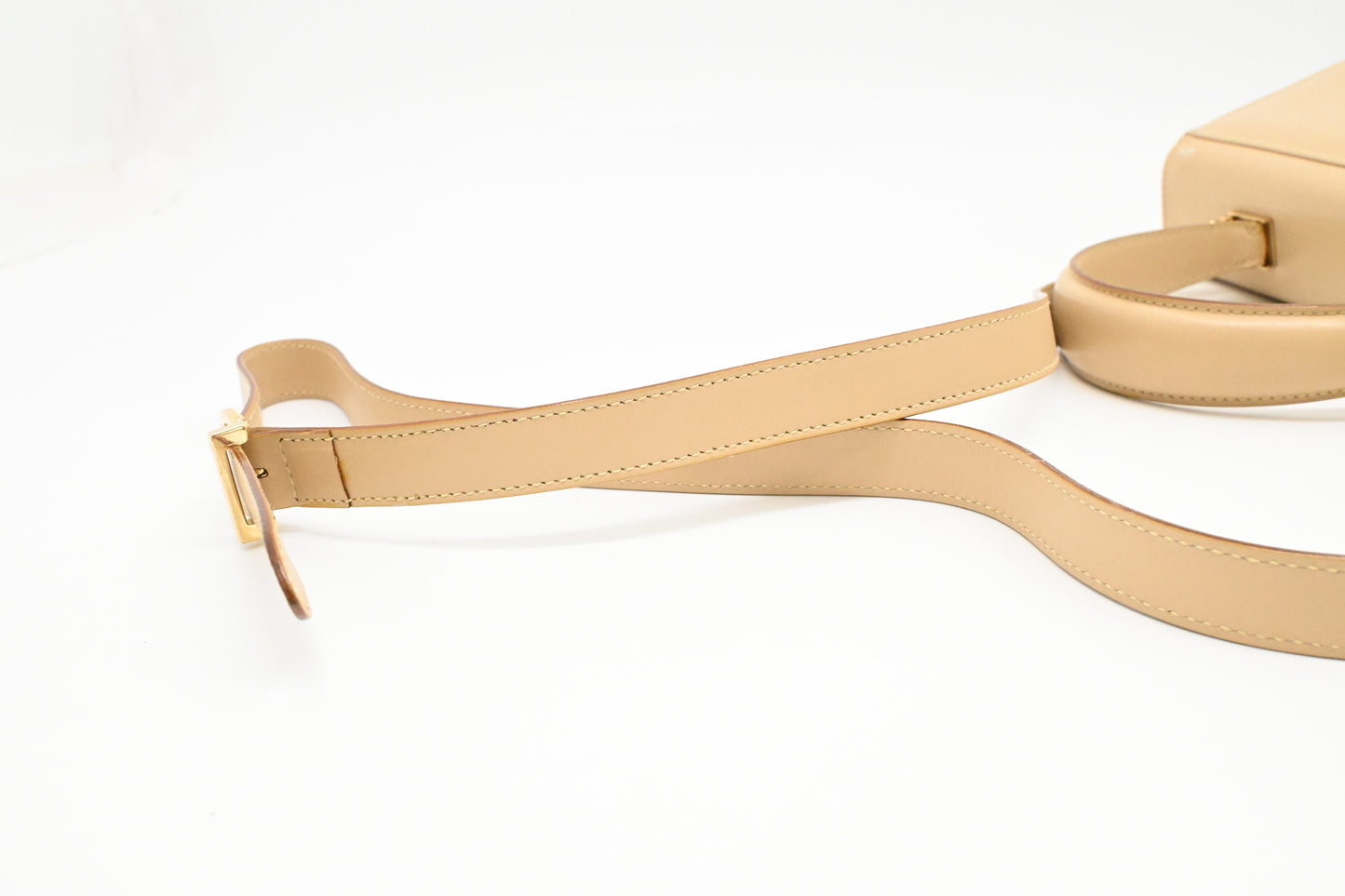 Ferragamo Gancini Handbag in Beige Leather