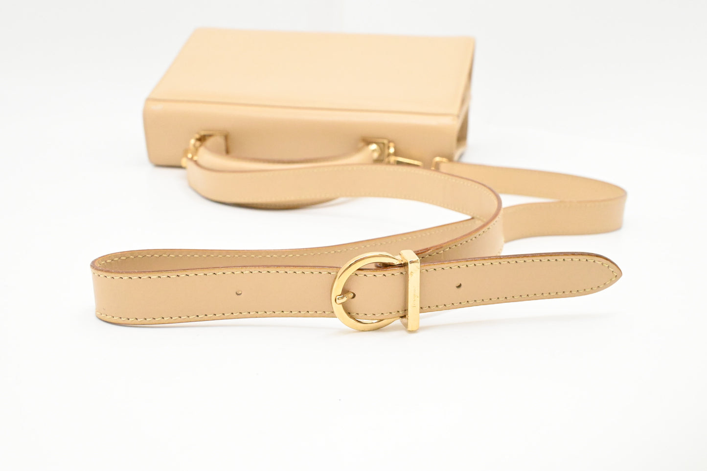 Ferragamo Gancini Handbag in Beige Leather