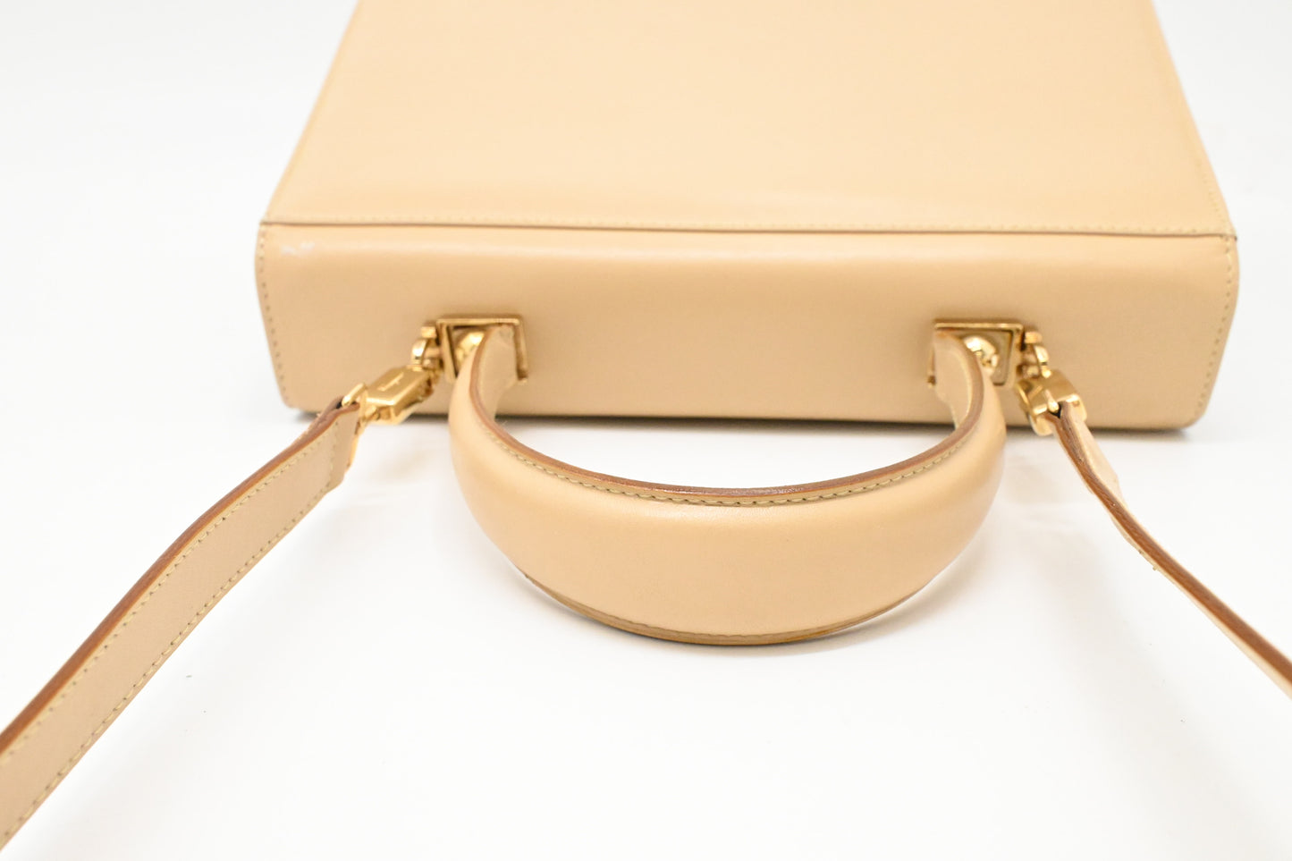 Ferragamo Gancini Handbag in Beige Leather