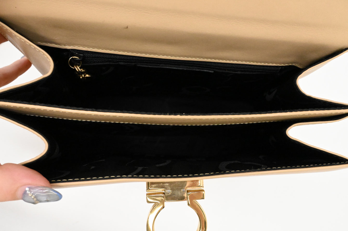 Ferragamo Gancini Handbag in Beige Leather