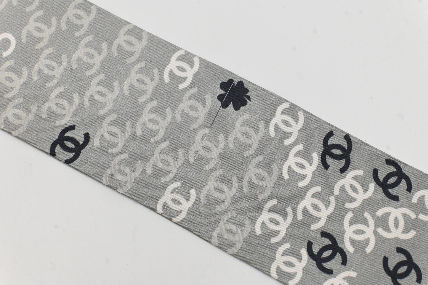 Chanel CC Bandeau in Gray-Green Silk