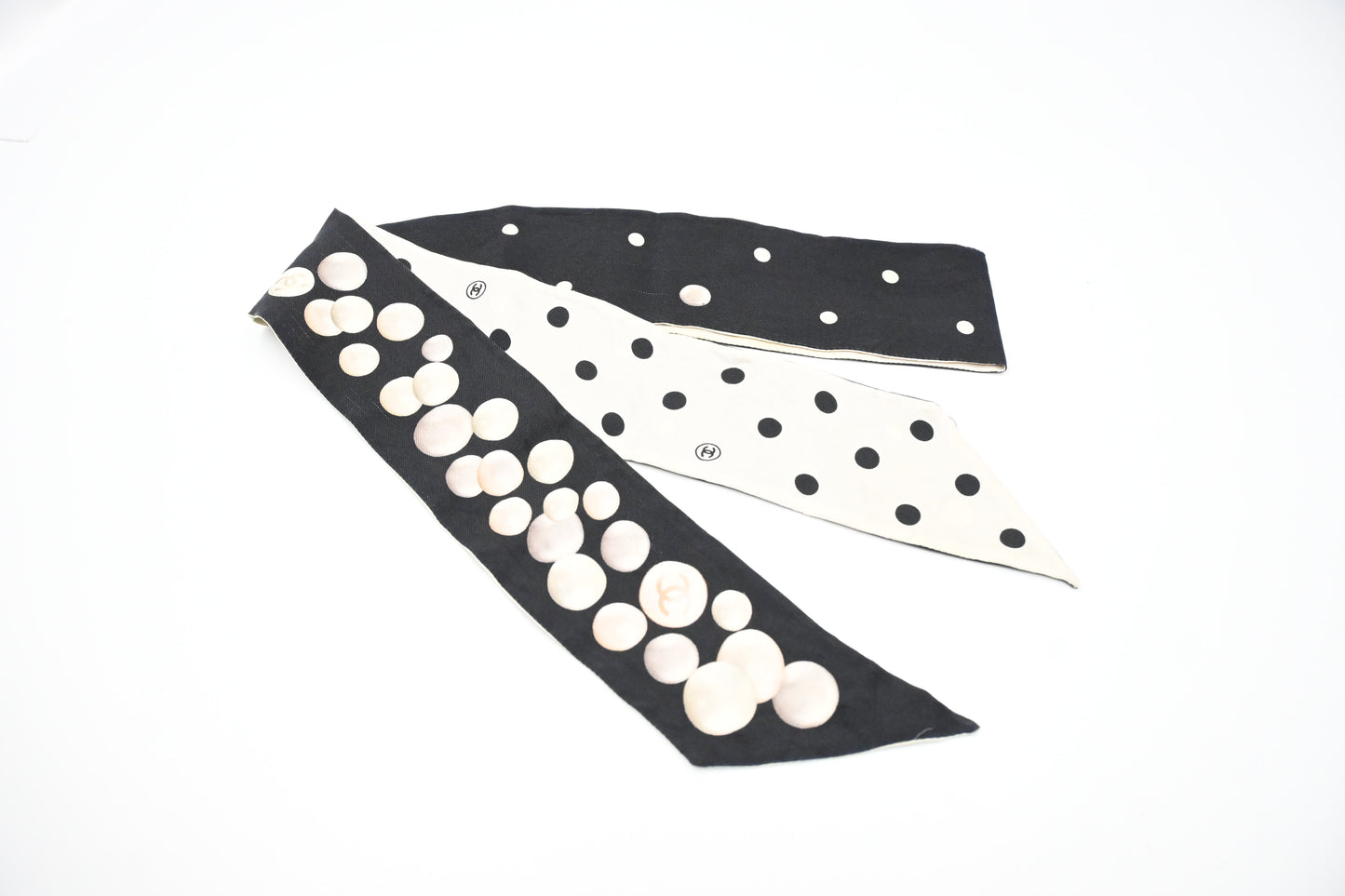 Chanel Pearl Bandeau in Black and Cream Silk