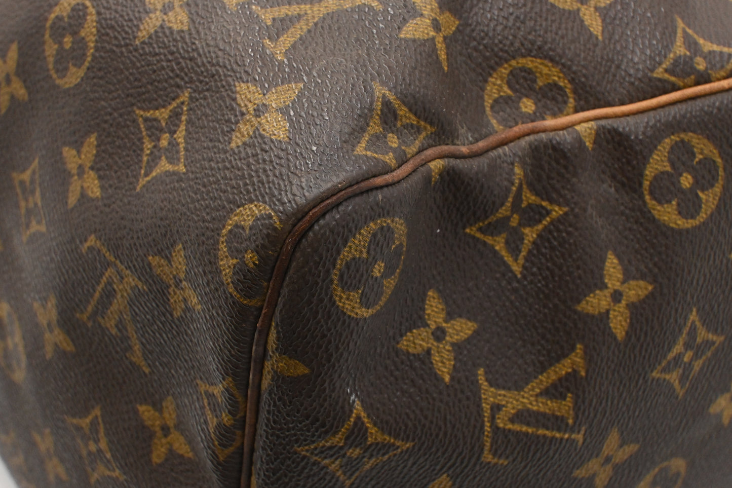 Louis Vuitton Speedy 40 in Monogram Canvas