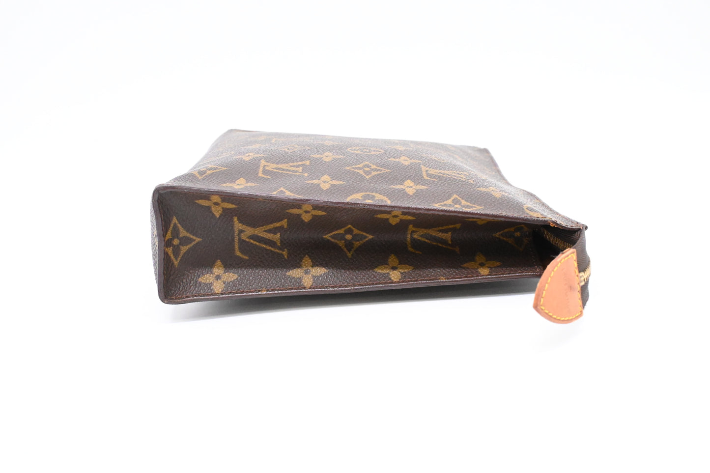 Louis Vuitton Toiletry 26 in Monogram Canvas