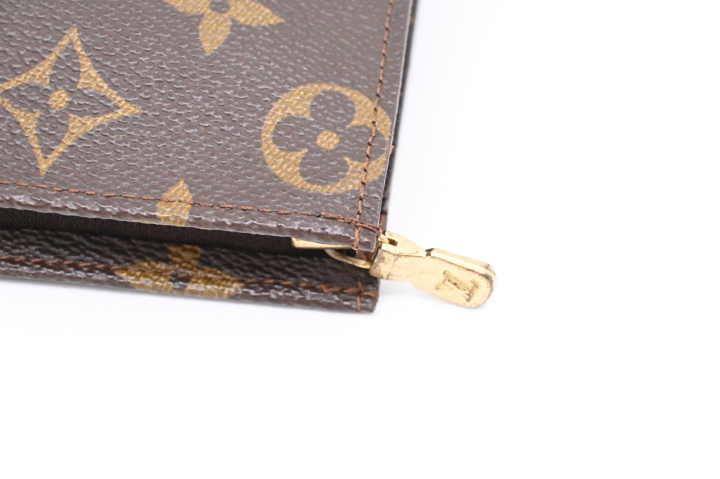 Louis Vuitton Toiletry 26 in Monogram Canvas
