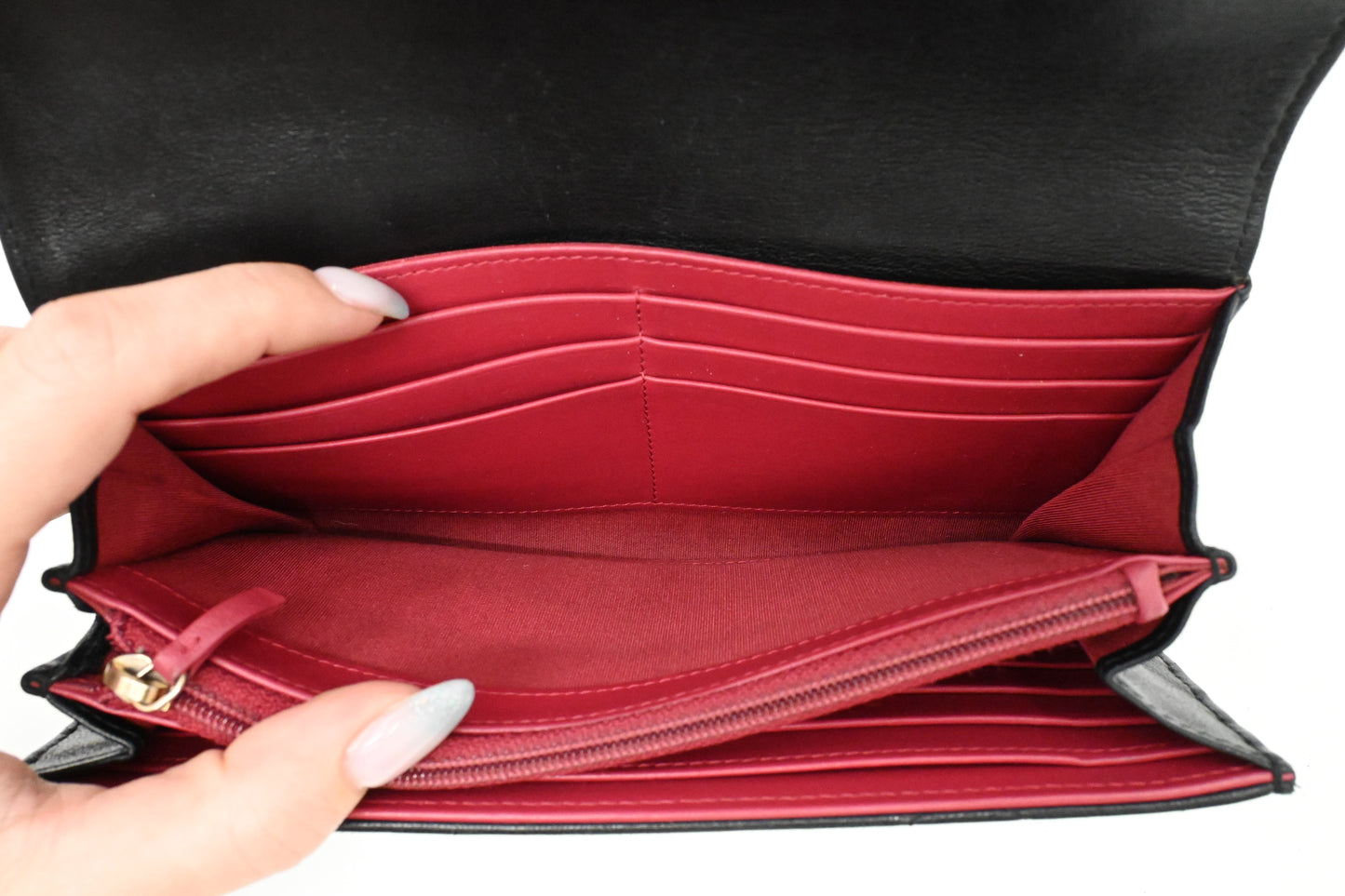 Chanel 19 Wallet in Black Matelasse Leather